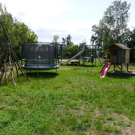 Familienurlaub Auf Dem Land - Haustierfreundlich - 10 Minuten Von Templin
